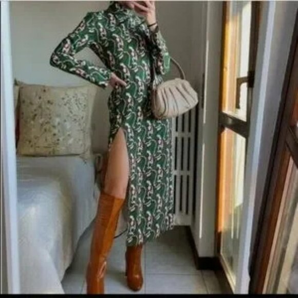 Zara The Floral Side Slit Stand Collar Dress.  SZ XS - Picture 2 of 4